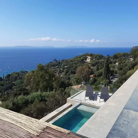 Neuve Vue Et Iles D'or Vila